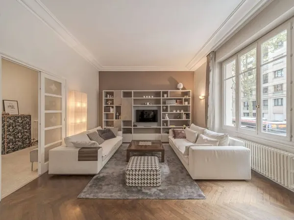Appartement 4 pièces 146 m²