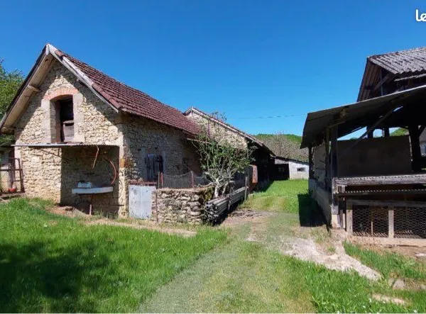 Corps de ferme de caractère avec grand potentiel