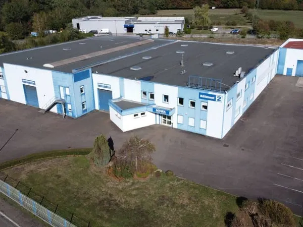 Local d'activité 3600 m²