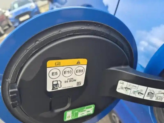 Ford Puma 1.0 flexifuel 125ch s&amp;s mhev st-line — photo 9