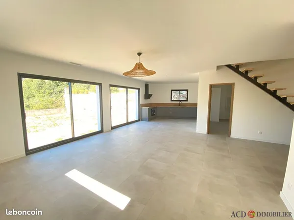 Maison 6 pièces 143 m²