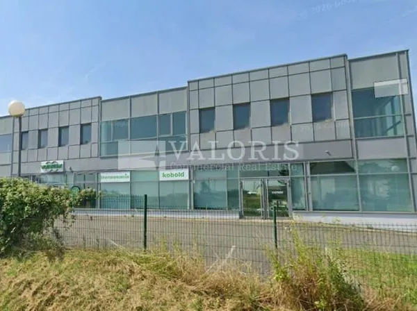 LOCAL COMMERCIAL à LOUER