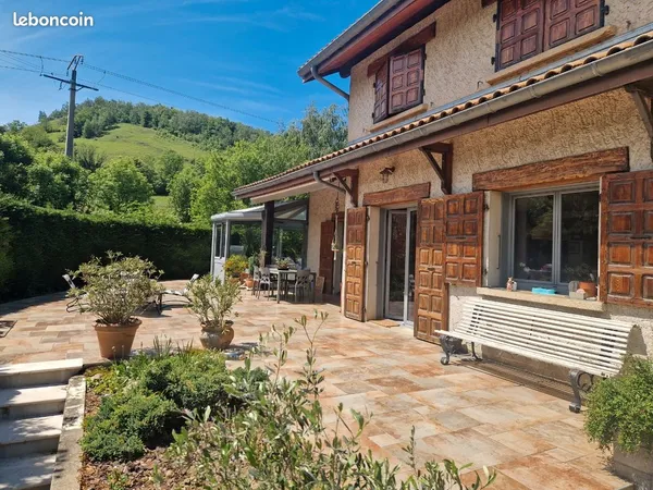 Maison à vendre 6 pièces 219 m²