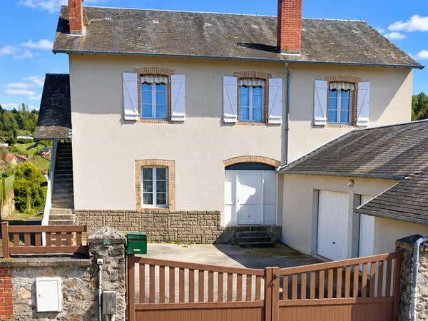 5 pièces- 90 m2- terrain pour animaux