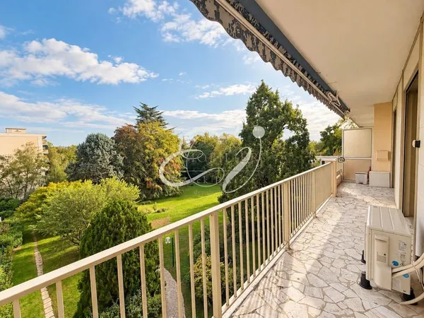 Appartement 4 pièces 100 m²