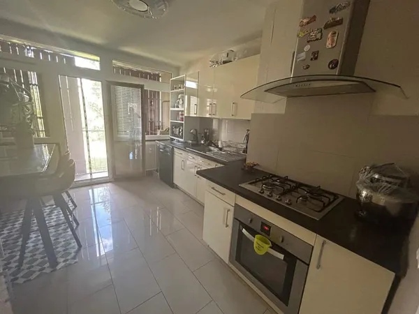 Appartement F3 dans résidence PIERRE FONTAINE