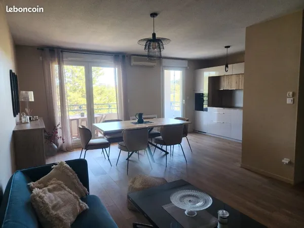 Appartement 50m2 et cave LES TROIS VALLONS