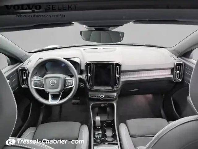 Volvo Xc40 b3 163 ch dct7 ultra — photo 10