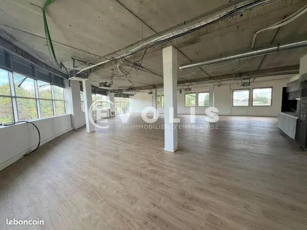 Bureaux 111 m²