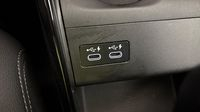 Bmw Série 2 Active Tourer 218d 150ch Business Design DKG7 — photo 30