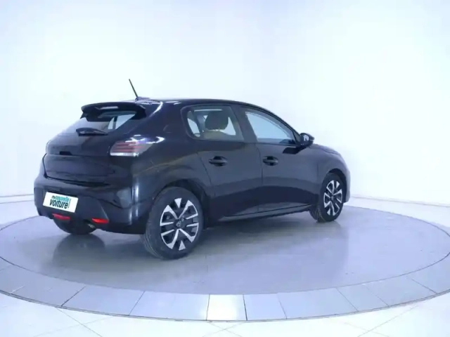 Peugeot 208 puretech 100 s&amp;s bvm6 — photo 36