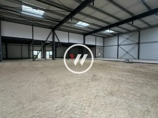 Local d'activité 405 m²