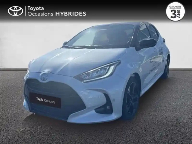 Toyota Yaris 130h collection 5p my26