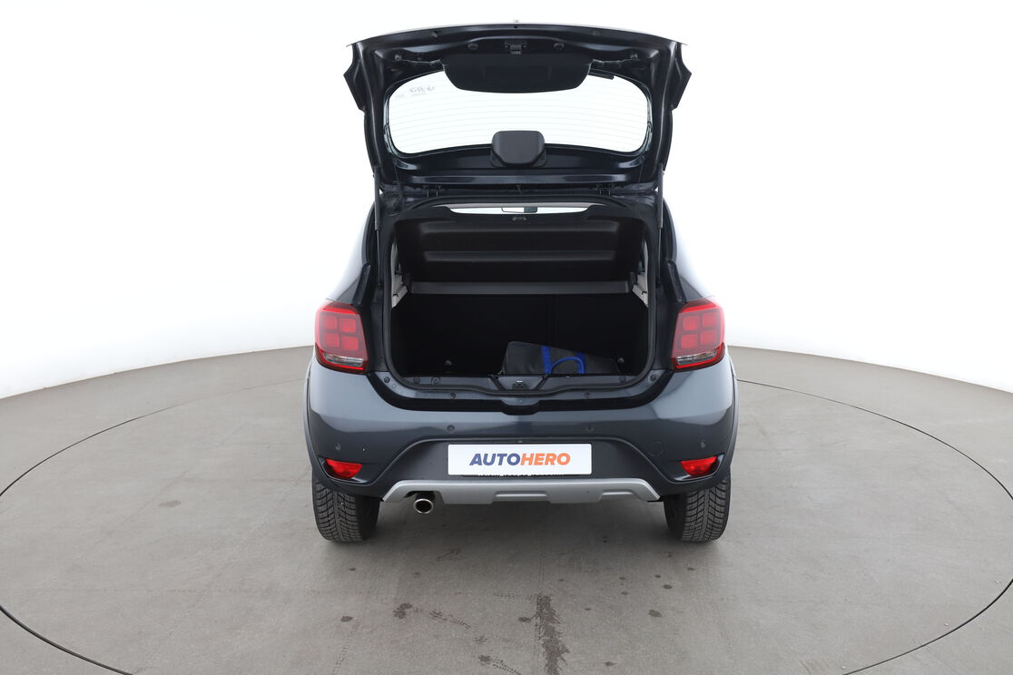Dacia Sandero Stepway 1.5 dCi Easy-R — photo 15