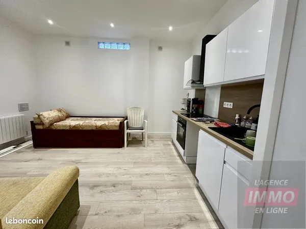 Studio 1 pièce 28 m²
