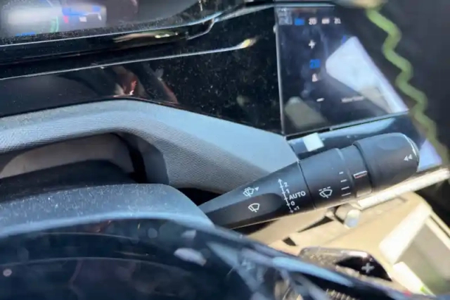 Peugeot 408 electrique 58 kwh 210 ch — photo 22