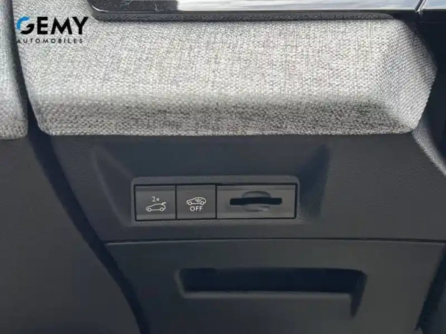 Peugeot 3008 electrique 230 ch grande autonomie 97 kwh — photo 40