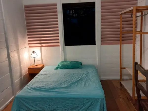 Chambre dispo dès maintenant - Colocation maison centre-ville (entre Mc do et Pizzeria Petit Bateau)