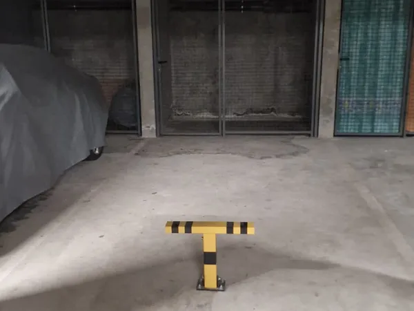 ORNEX - PARKING en sous sol ave CAVE attenante
