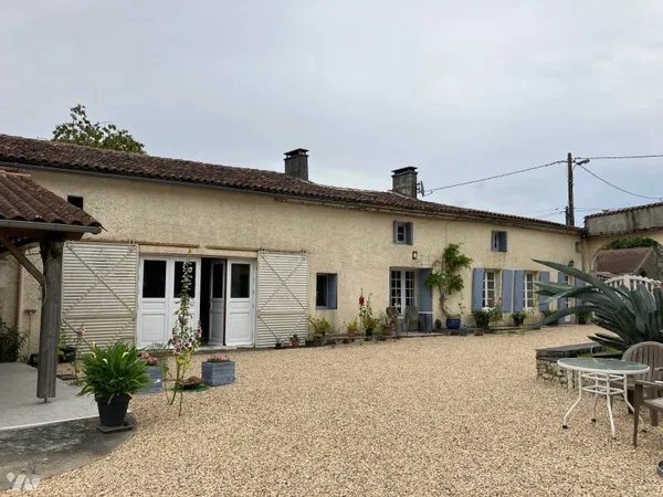 Maison 8 pièces 197 m²