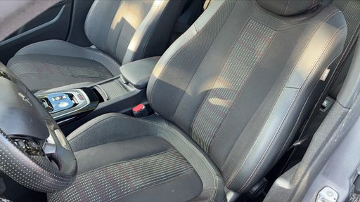 Peugeot 308 1.5 BlueHDi 130 EAT8 - GT Line – 2020 – 93615 km – Diesel – Boîte Automatique