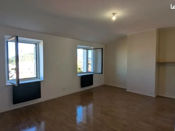 Appartement t2 45 metres carré