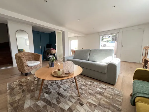 NOUVEAUTE EXCLUSIVITE HYPERCENTRE CREVIN - Maison 4 chambres 100m² env. - Potentiel agrandissement d