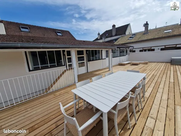 Appartement 11 pièces 244 m²