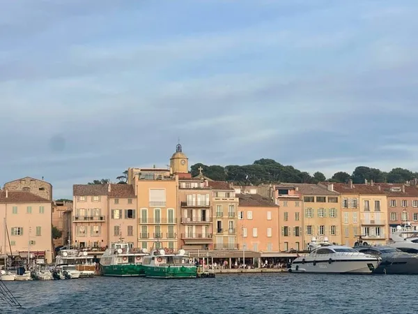 Rare à la vente Appartement sur le port de Saint-Tropez