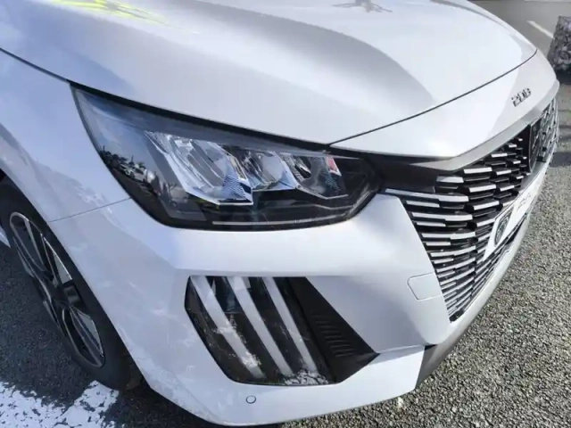 Peugeot 208 hybrid 110 ch e-dcs6 — photo 16
