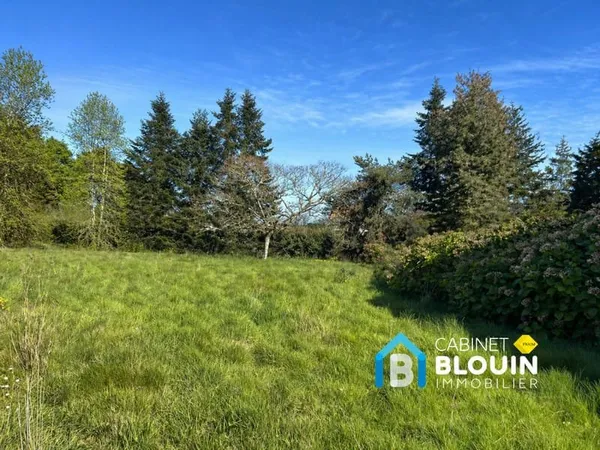 BOURG - TERRAIN A BATIR VIABILISE