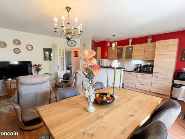CHARMANT APPARTEMENT RDJ T3 avec GARAGE