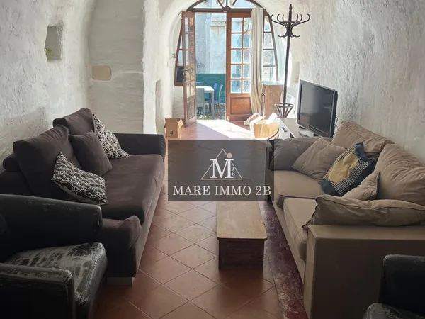 Maison de village avec terrasses