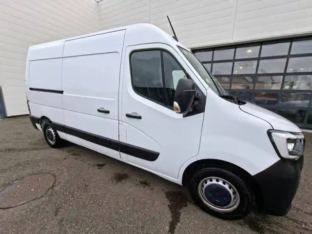 Renault Master fgn trac f3500 l2h2 blue dci 135 — photo 11