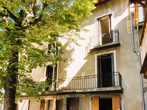 Maison 9 pièces 230 m²