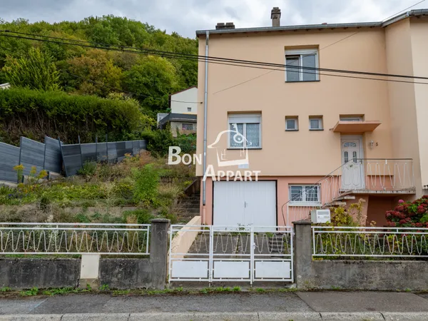 JOEUF : MAISON JUMELEE
