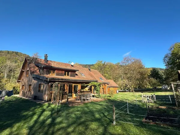 Maison 8 pièces 225 m²