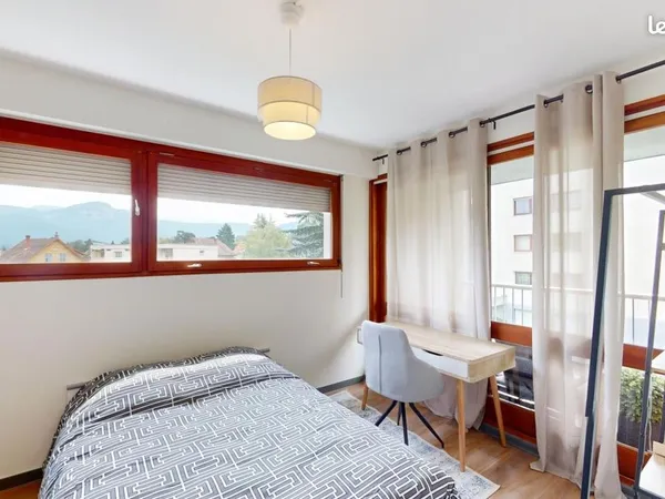 Chambre 5 pièces 88 m²