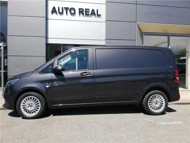 Mercedes Vito 116 cdi compact bva rwd — photo 2
