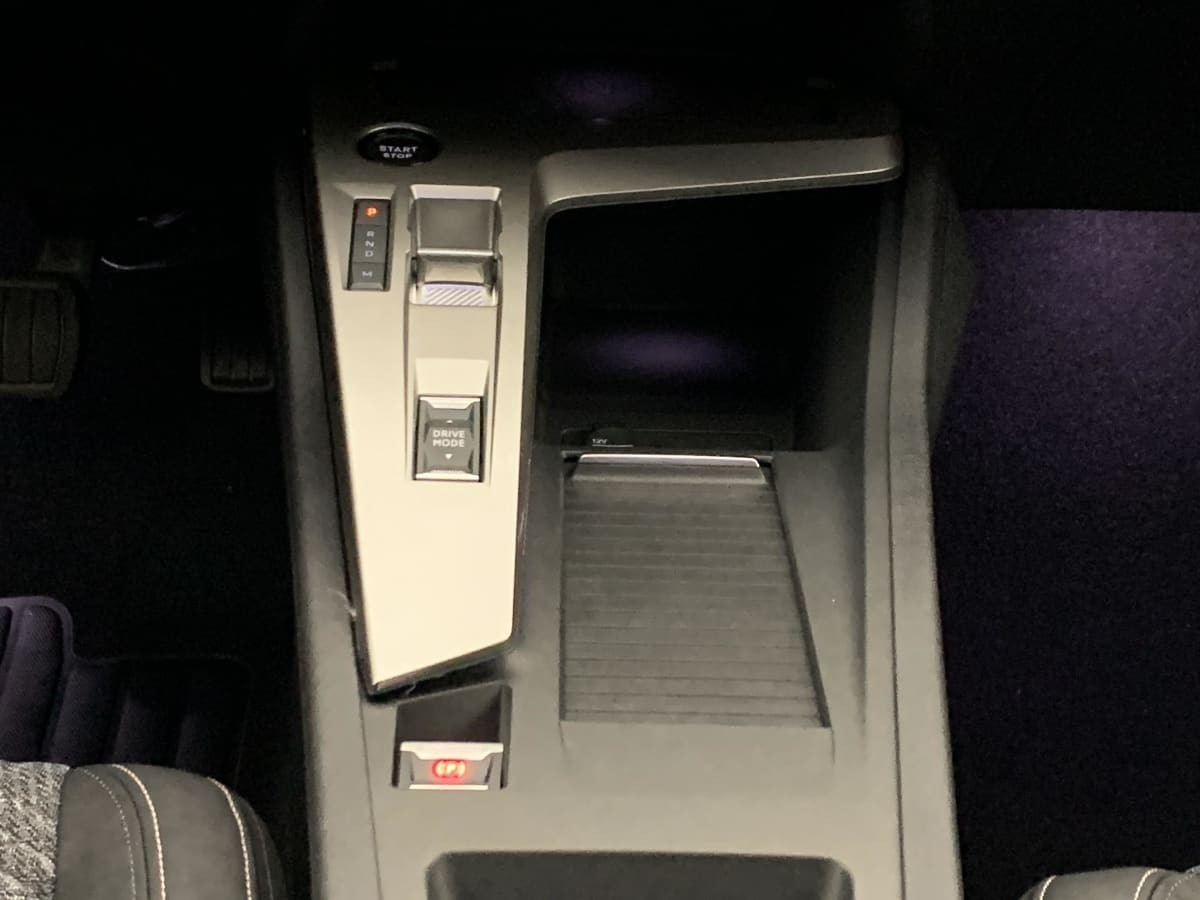 Peugeot 308 — photo 15