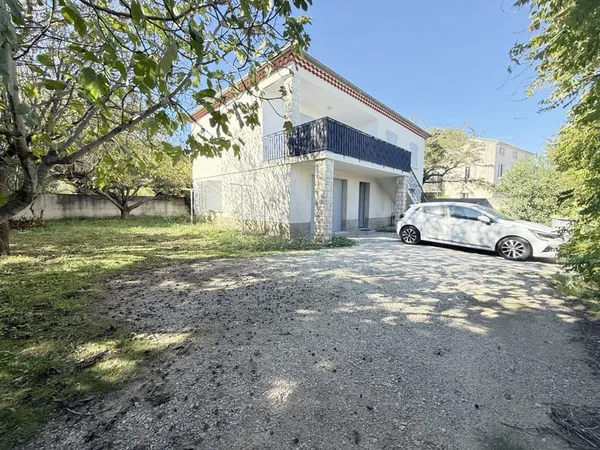 Maison T4 de 84.62 m2 avec Garage !!!