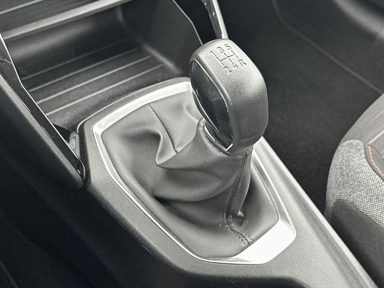 Peugeot 208 puretech 75 s&s bvm5 active — photo 27