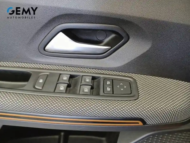 Dacia Sandero eco-g 100 — photo 31