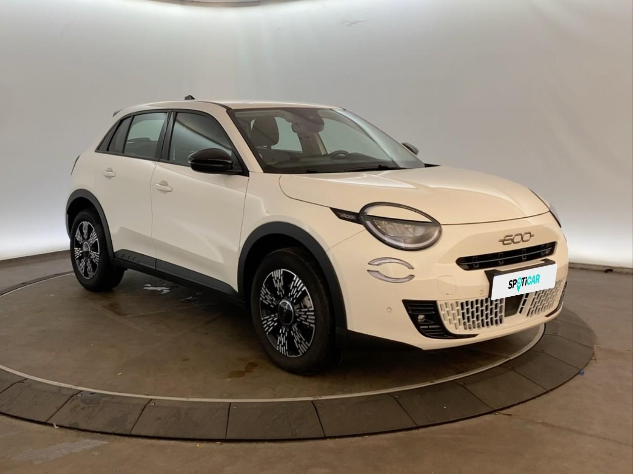 Fiat 600 t-gen 3 1.2 hybrid 145ch edct6 pop — photo 3