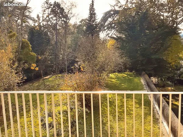 T2 59m² balcon + parking - Nantes centre (Camus/Guist'hau)