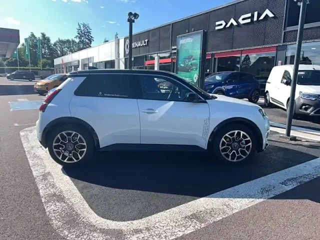 Renault 5 renault  e-tech electrique 10 ch autonomie confort — photo 6