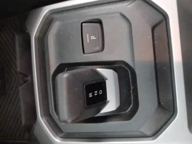 Dacia Duster hybrid-g 150 4x4 — photo 84