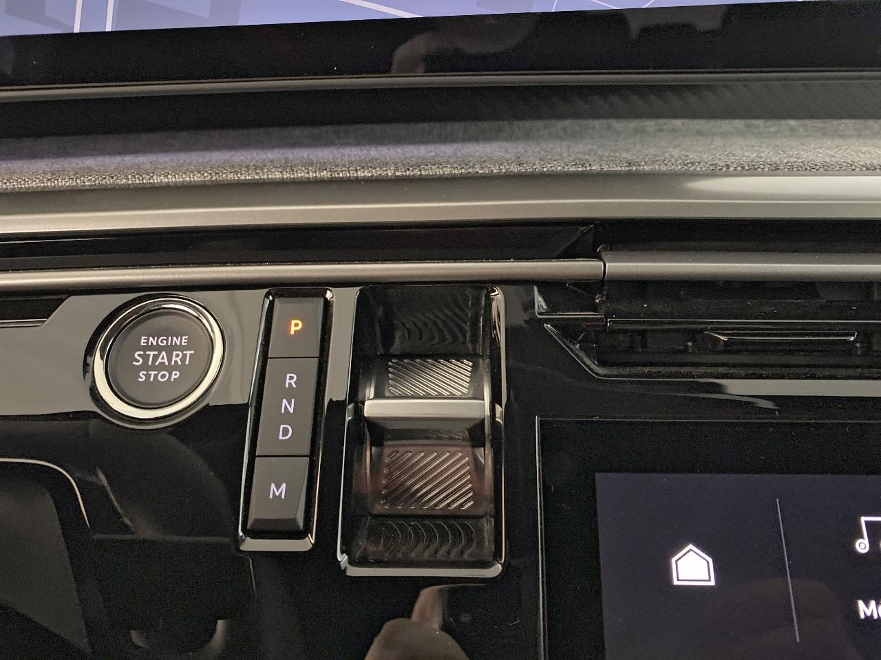 Peugeot 5008 hybrid 145 ch e-dcs6 allure — photo 15