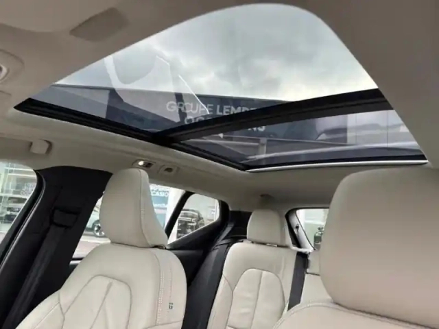 Volvo Xc40 t2 129ch inscription luxe geartronic 8 — photo 10