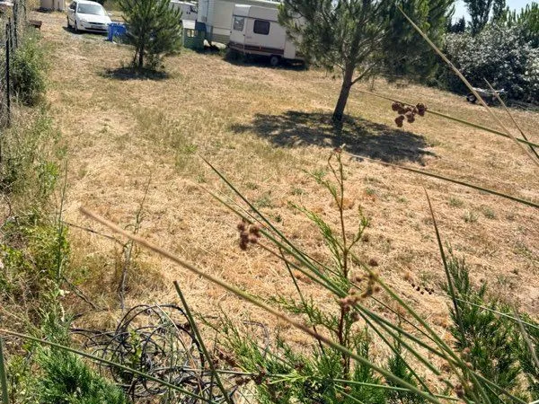 Terrain de 1500 m2 à louer